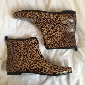 Leopard Print Rainboots